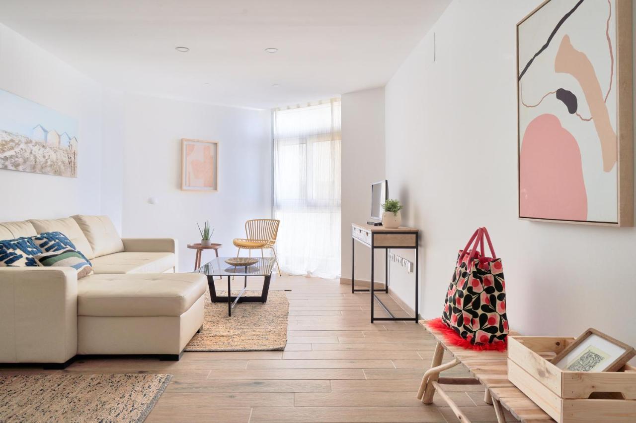 Apartamento En Primera Linea De Playa En La Malagueta Малага Екстериор снимка